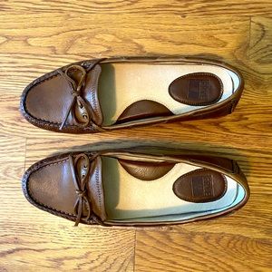 NIB FRYE Reagan Camous Driver - Cognac 9M